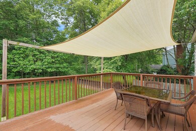 572 Sycamore Dr, Pickerington