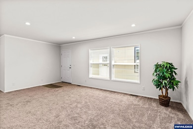 1025 S 6th St, Harrisburg, OR 97446 - photo 6