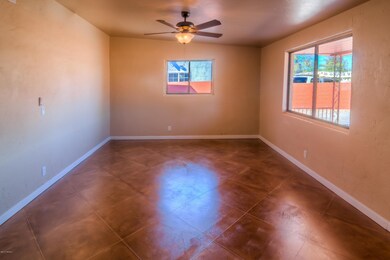 7 Family Room photo d