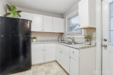 413 Spring Ave, Franklin, OH 45005 - photo 2