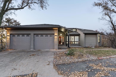 22 Skyline Dr, Ogden Dunes, IN 46368 - photo 2