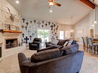 2210 Tanton Sound Ct, Granbury, TX 76049 - photo 6
