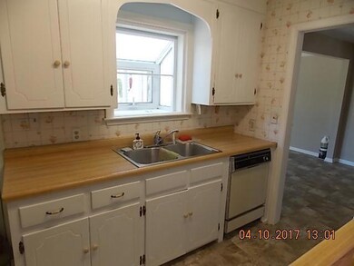 1402 W Scott Place, Independence, MO 64052 - photo 4