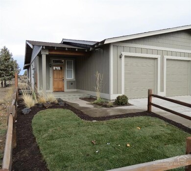 822 NE Hidden Valley Dr unit 1 & 2, Bend, OR 97701 - photo 4