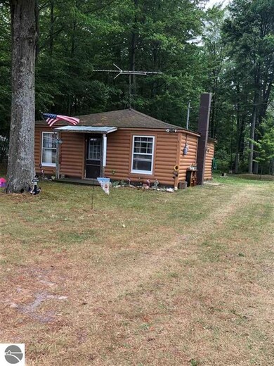 311 N Huron Rd, Tawas City, MI 48763 - photo 2
