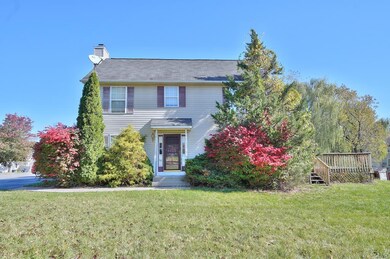 800 Cove Ct, Freemansburg, PA 18017 - photo 2