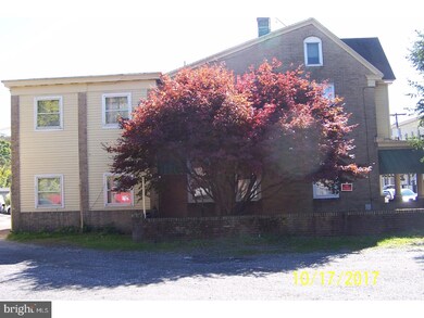 423 Pine St, Tamaqua, PA 18252 - photo 7