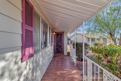 Front Porch/Entry Way
