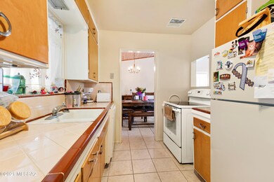 Kitchen 5602 E 4th St Tucson