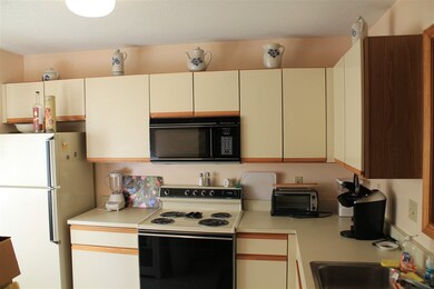 75 Manor #4 Dr unit 124, Lincoln, NH 03251 - photo 2