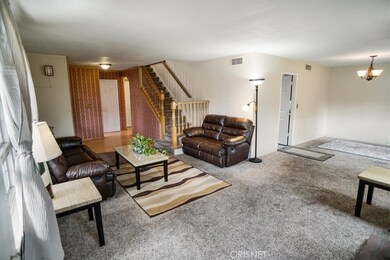 Formal Living Room to Entry