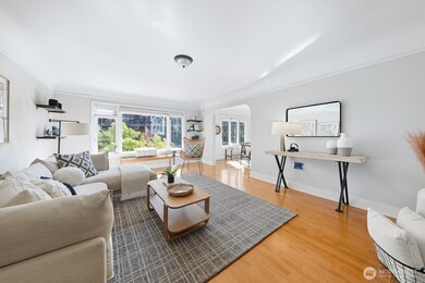 2205 Bigelow Ave N unit 5, Seattle, WA 98109 - photo 3