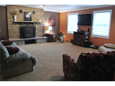 Family Room. 24x20 Huge!!  Stone Log Burning Firep