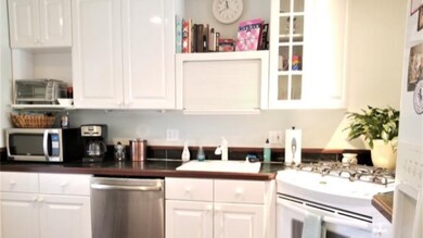 17 Cressey St, Henniker, NH 03242 - photo 2