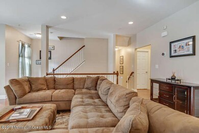 605 April Way Middletown NJ-small-010-6-