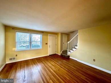 8653 Oak Rd, Parkville, MD 21234 - photo 3