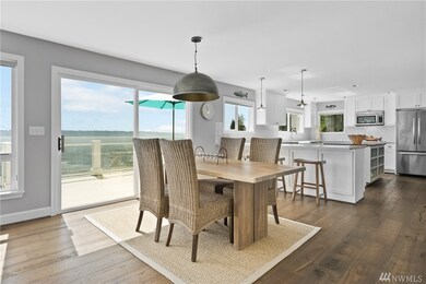 6580 E Grapeview Loop Rd, Allyn, WA 98524 - photo 5