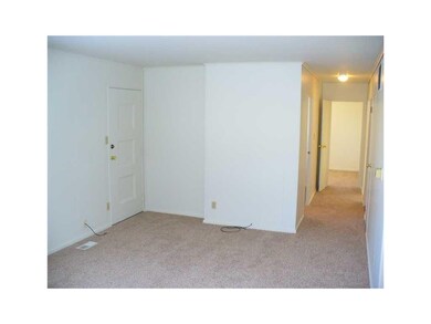 Living Room. New Carpet/Pad and New Paint Througho