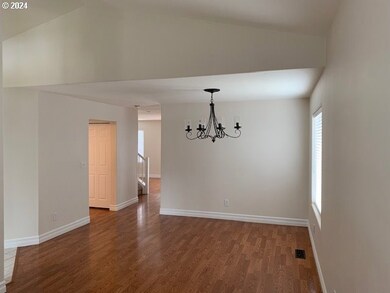 13320 SE 155th Dr, Clackamas, OR 97015 - photo 7