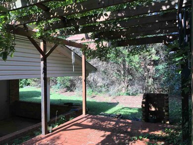 942 Mike Cir, Spartanburg, SC 29303 - photo 4