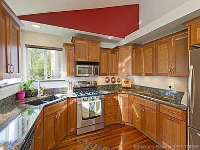 8109 S 865 E, Sandy, UT 84094 - photo 5