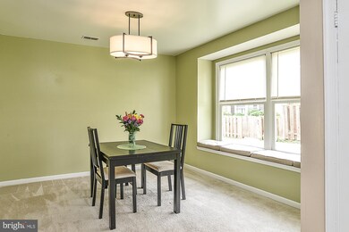 7646 Jordon Hollow Ct, Manassas, VA 20109 - photo 6