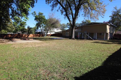 918 S Erie Ave, Russellville, AR 72801 - photo 3