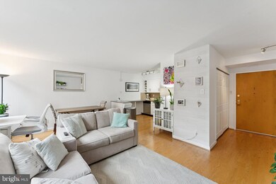 Park Princess/Logan Park unit 411, Washington, DC 20005 - photo 6