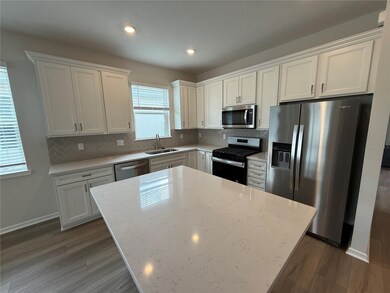 Actual home photo. Colors, finishes, textures and options may appear differently in person due to variations in monitors and viewing devices.