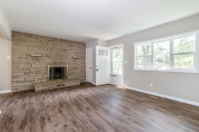 3746 Eisenhower Rd, Columbus, OH 43224 - photo 5