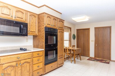3335 W Prairiewood Dr S-22.jpg