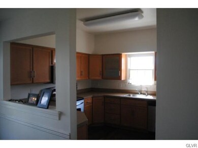 1804 Merlot Dr unit B, Easton, PA 18045 - photo 5