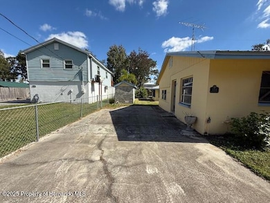 7154 Algonquin St, Weeki Wachee, FL 34607 - photo 6