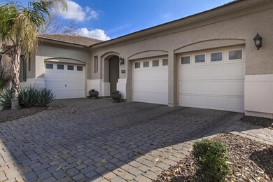 2687 E Parkview Dr-5