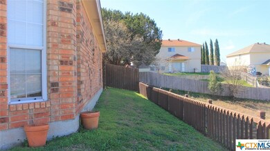 922 Whirlaway Dr, Copperas Cove, TX 76522 - photo 3