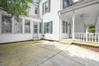 3-web-or-mls-18686-main-st
