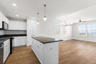 536 Bahia Beach Blvd unit 102, Ruskin, FL 33570 - photo 5