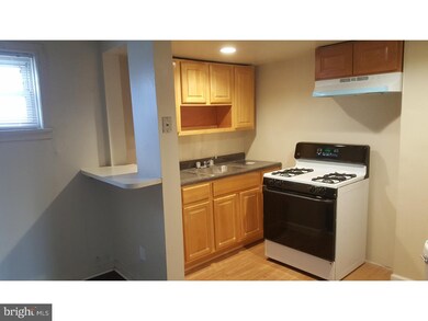 566 Raritan St, Camden, NJ 08105 - photo 7