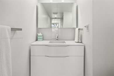 Club Atlantis Condominiums unit 1714, Miami Beach, FL 33140 - photo 2