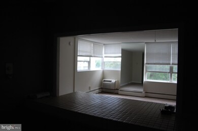 Radnor House unit 406, Bryn Mawr, PA 19010 - photo 3