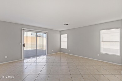 12610 W Myer Ln-6