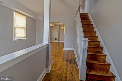 3901 Colborne Rd, Baltimore, MD 21229 - photo 4