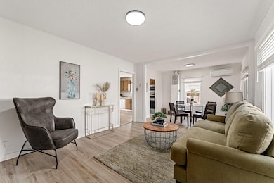 2080 College Way, Medford, OR 97504 - photo 3