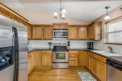 1927 N Country Walk Ln, Mulvane, KS 67110 - photo 7