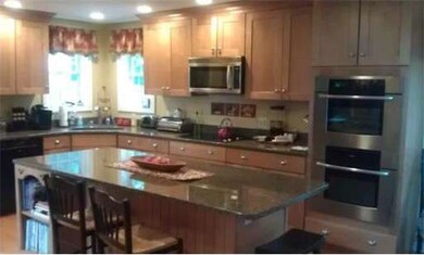 14 Rhonda Rheault Dr, Oxford, MA 01540 - photo 2