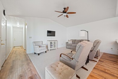 5.Living Room