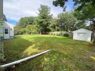 37 Phillips Rd, Rensselaer, NY 12144 - photo 7