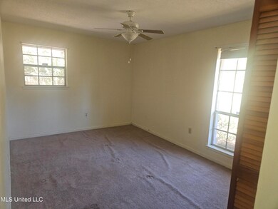 4325 Robinway Dr, Moss Point, MS 39563 - photo 7