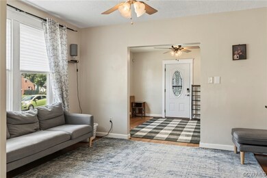 Dining room/ sitting area