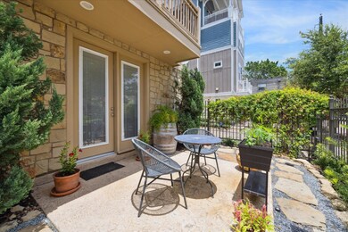 927 Byrne St, Houston, TX 77009 - photo 3